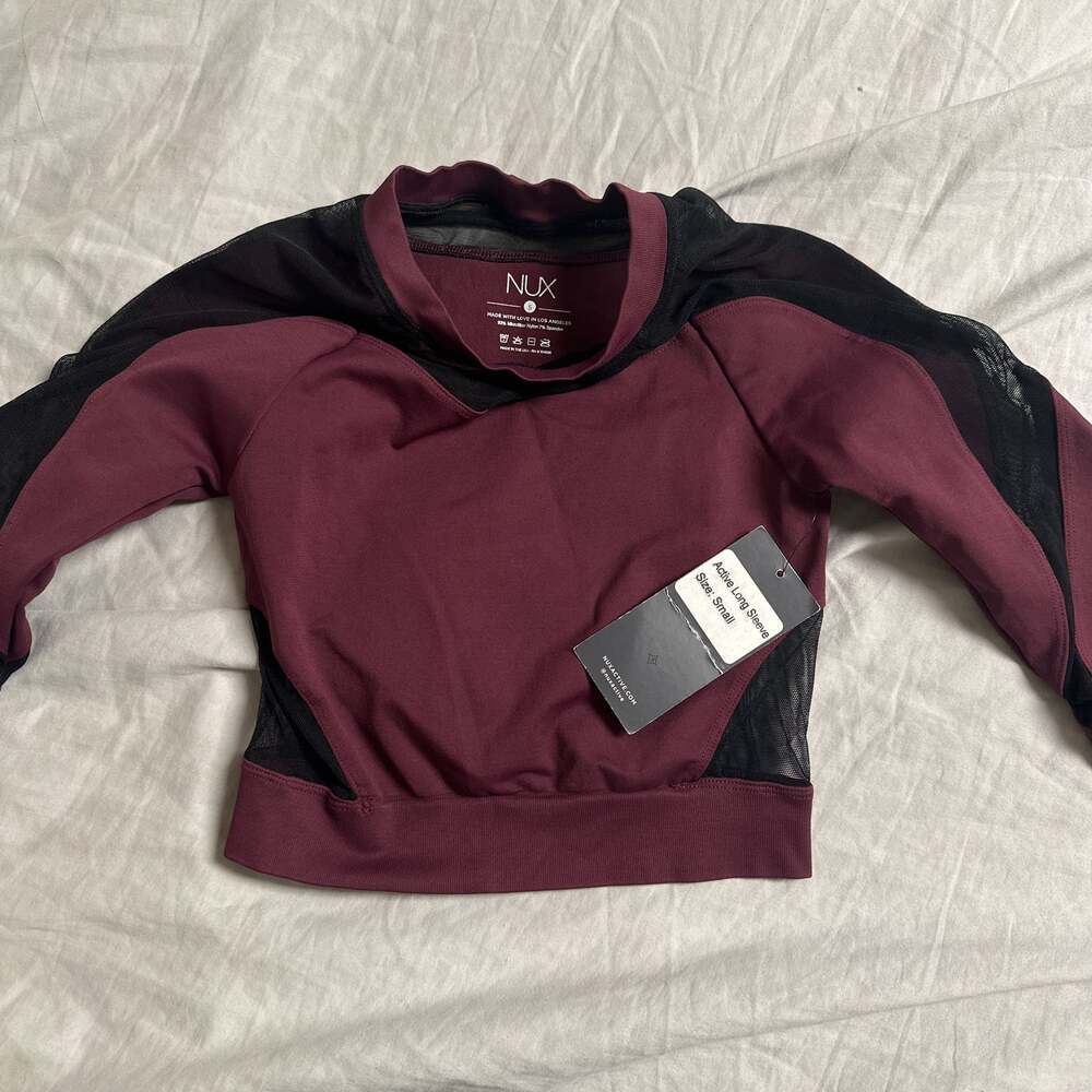 NUX Maroon Black Mesh Detail Long Sleeve Active Crop Top Women's Size Small